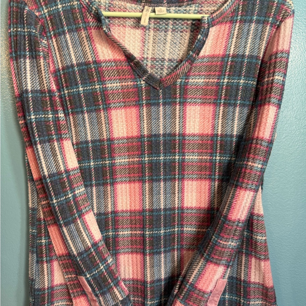 Cato Plaid V-Neck Women's Top